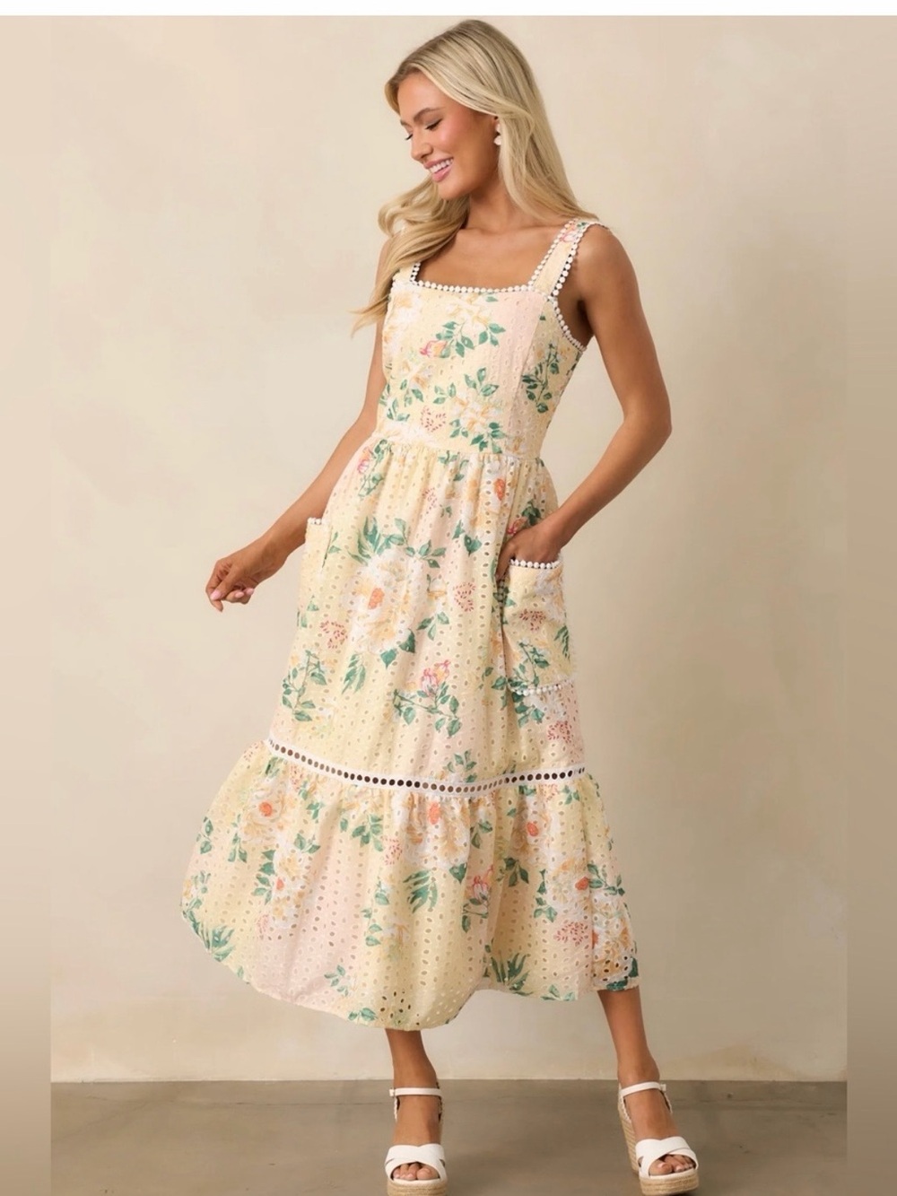 🌼 Just Me- Champagne Toast Yellow Floral Embroidered Midi Dress 🌼 Sz Small